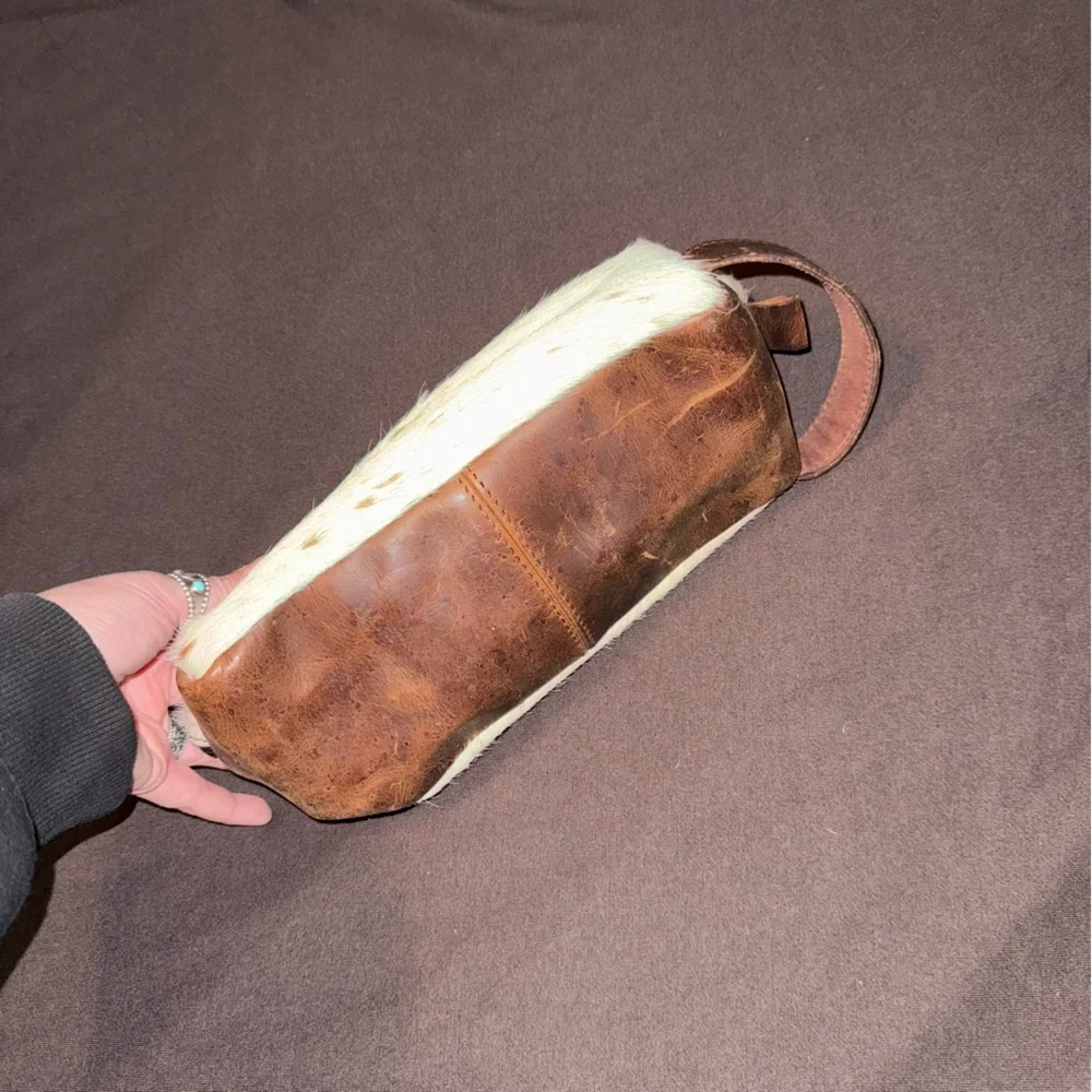 Cowhide Cattle Cartel Makeup/Toiletry Bag - Picture 2 of 3
